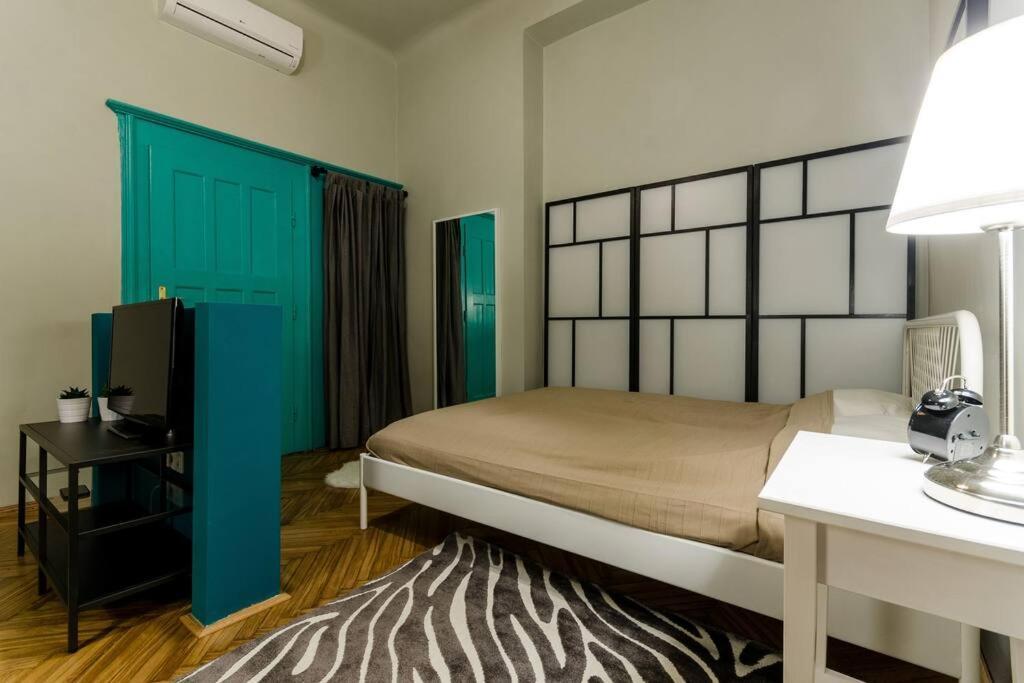 Ferienhaus Cosy In Party District K30